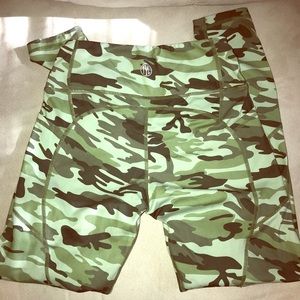Camo TIL You Collapse Leggings - Size S